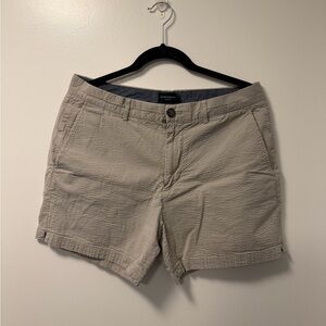 Club Monaco Light Tan Textured Shorts